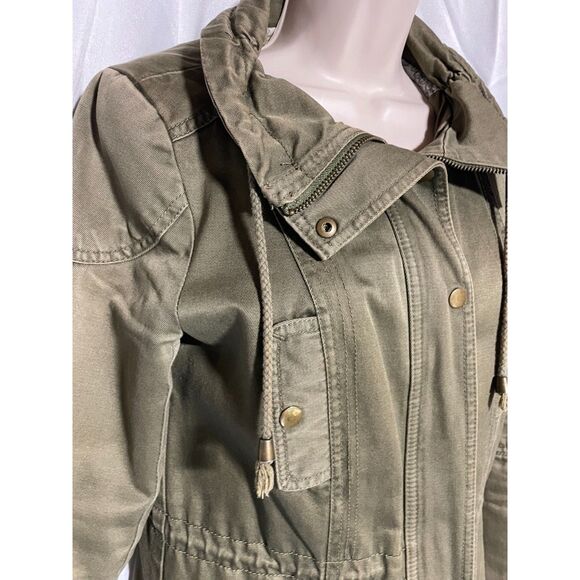 Divided  size 4 cool lightweight jacket! - Picture 6 of 10